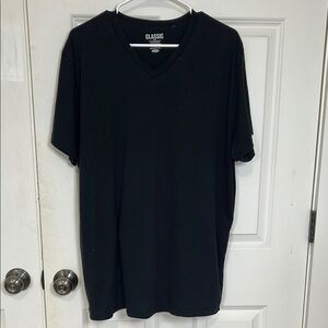 Old Navy Classic Black Short Sleeve Tee shirt, size XL V-neck t shirt